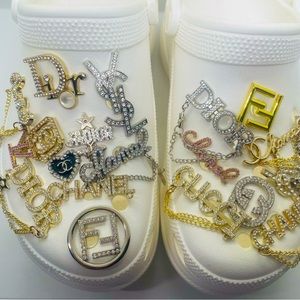 20 PCS LUX GOLD/SILVER METAL CHARM BUNDLE